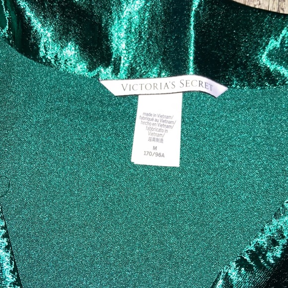 Ladies pajamas top - Picture 2 of 3